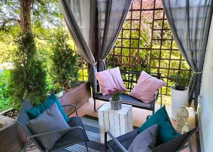 Zdrowo Przez Sad Апартаменты *